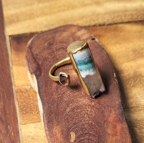 Quartz Gemstone Ring adjustable band Amazing artist! - Picture 1 of 2